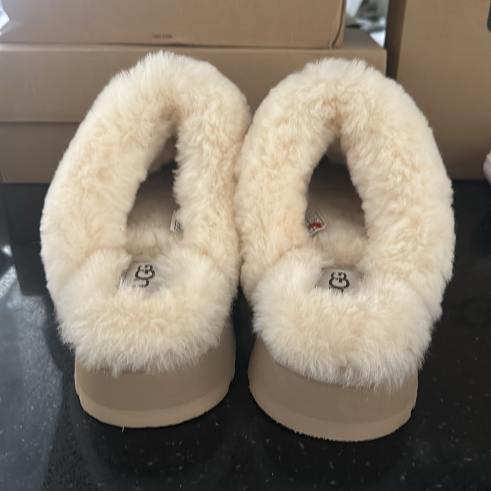 UGG Women's Disquette Slippers - Picture 4 of 6